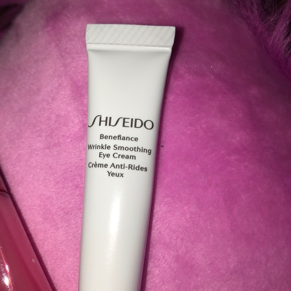 Shiseido Mini Bundle(New) - Picture 6 of 9